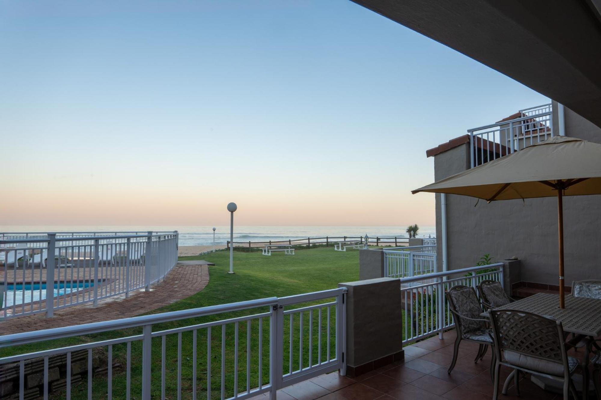 Jeffreys Bay Villas On The Beach Екстер'єр фото